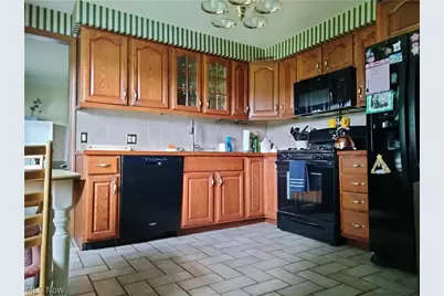 11650 Streamview Avenue NW, Uniontown, OH 44685 - Photo 31