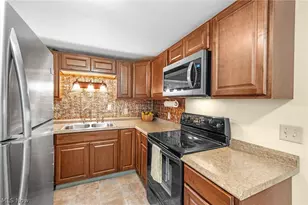 324 Viking St NW, North Canton, OH 44720 - Photo 7