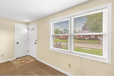 324 Viking Street NW, North Canton, OH 44720 - Photo 3