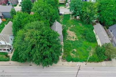 823 Starkweather Avenue, Loveland, OH 44113 - Photo 5