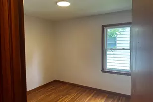 30107 Thomas St, Willowick, OH 44095 - Photo 9