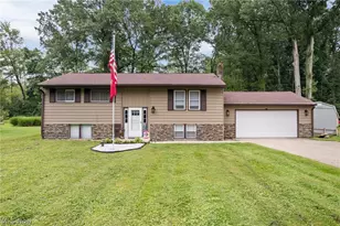 5511 Donner Dr, New Franklin, OH 44216 - Photo 1