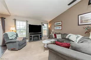 5410 Fountain Cir, North Ridgeville, OH 44039 - Photo 7