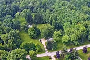 27304 White Rd, Willoughby Hills, OH 44092 - Photo 5