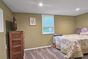 27304 White Rd, Willoughby Hills, OH 44092 - Photo 17