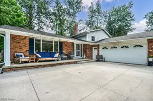 9128 Idlewood Dr, Mentor, OH 44060 - Photo 3