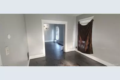 2505 Elyria Avenue, Lorain, OH 44055 - Photo 33
