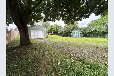 547 W Maple Street, North Canton, OH 44720 - Photo 7