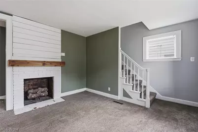 1306 Roslyn Avenue SW, Canton, OH 44710 - Photo 7