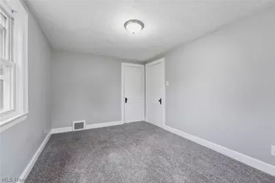 1306 Roslyn Avenue SW, Canton, OH 44710 - Photo 27