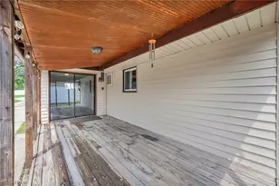 37338 Lakeshore Blvd, Eastlake, OH 44095 - Photo 25