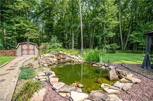 1238 Will O Wood Dr, Hubbard, OH 44425 - Photo 13
