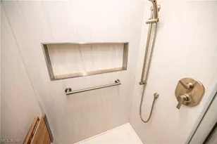 1238 Will O Wood Dr, Hubbard, OH 44425 - Photo 37