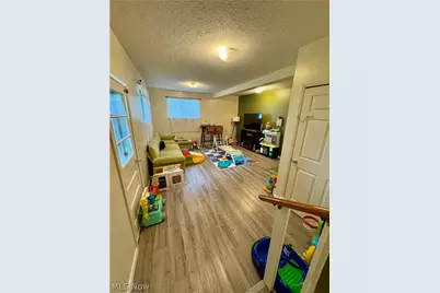 2407 Hanvey Avenue, Belpre, OH 45714 - Photo 5