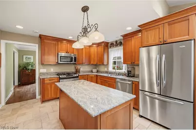 304 Castle Boulevard, Akron, OH 44313 - Photo 17