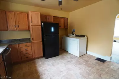 415 N 8th Street, Cambridge, OH 43725 - Photo 13
