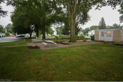 2551 Royal County Down #D, Uniontown, OH 44685 - Photo 37
