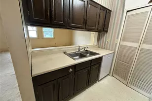 2551 Royal County Down, Uniontown, OH 44685 - Photo 19