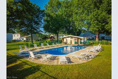 2551 Royal County Down #D, Uniontown, OH 44685 - Photo 7
