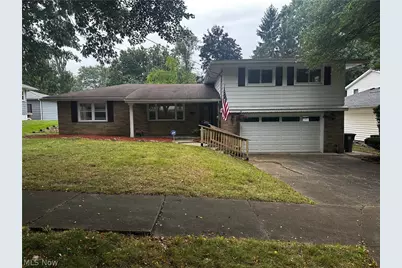 182 Wayne Avenue, Akron, OH 44301 - Photo 1