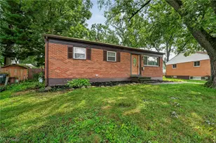 2514 Regentview St NE, Canton, OH 44705 - Photo 1