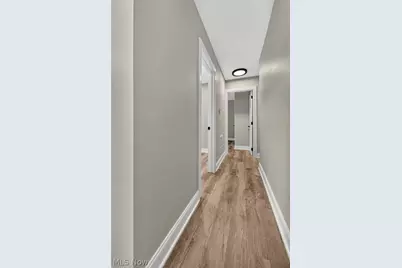 2514 Regentview Street NE, Canton, OH 44705 - Photo 13