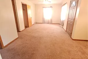 2177 Green Ridge Dr, Wickliffe, OH 44092 - Photo 7