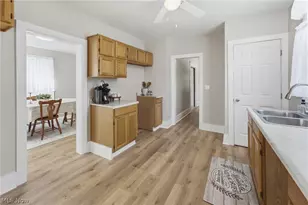284 E Park Ave, Barberton, OH 44203 - Photo 17
