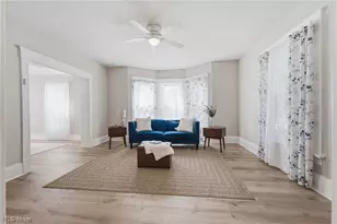 284 E Park Ave, Barberton, OH 44203 - Photo 13