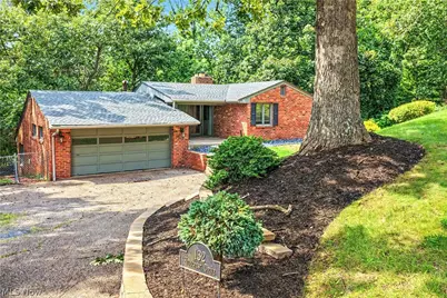 132 Hillcrest Drive, Marietta, OH 45750 - Photo 1