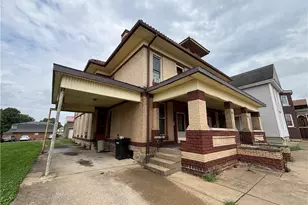 821 Market St, Zanesville, OH 43701 - Photo 1