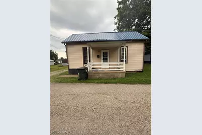 625 Henry Street, Cambridge, OH 43725 - Photo 1