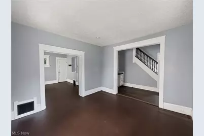 513 Rentschler Street, Akron, OH 44304 - Photo 7