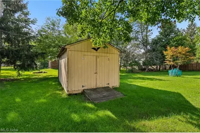 8310 Broadview Road, Grandview Heights, OH 44147 - Photo 27