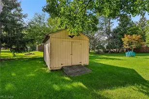 8310 Broadview Rd, Grandview Heights, OH 44147 - Photo 27