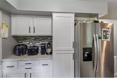 8310 Broadview Road, Grandview Heights, OH 44147 - Photo 11