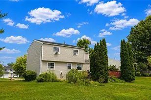 5511 Pond Ct, Stow, OH 44224 - Photo 3