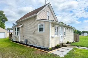 410 E 9th St, Ashland, OH 44805 - Photo 1