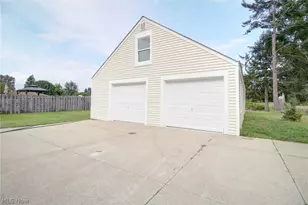 6969 Broadview Rd, Green Hills, OH 44131 - Photo 31