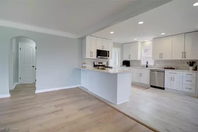 6969 Broadview Road, Green Hills, OH 44131 - Photo 9