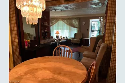 2465 Belvoir Boulevard, Loveland, OH 44121 - Photo 5