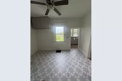 201 Washington Street, Barnesville, OH 43713 - Photo 9