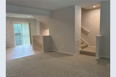 210 Raintree Lane, Painesville, OH 44077 - Photo 5