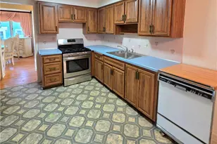 6413 Gale Dr, Green Hills, OH 44131 - Photo 7