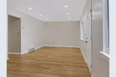 15909 Bryce Avenue, Loveland, OH 44128 - Photo 13