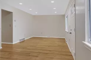 15909 Bryce Ave, Loveland, OH 44128 - Photo 13