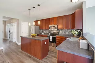 882 Queens Gate Way, Wadsworth, OH 44281 - Photo 11