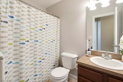 882 Queens Gate Way, Wadsworth, OH 44281 - Photo 29