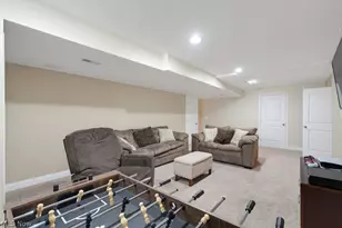 882 Queens Gate Way, Wadsworth, OH 44281 - Photo 33