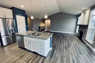 3471 Wicker St NE, Canton, OH 44721 - Photo 3